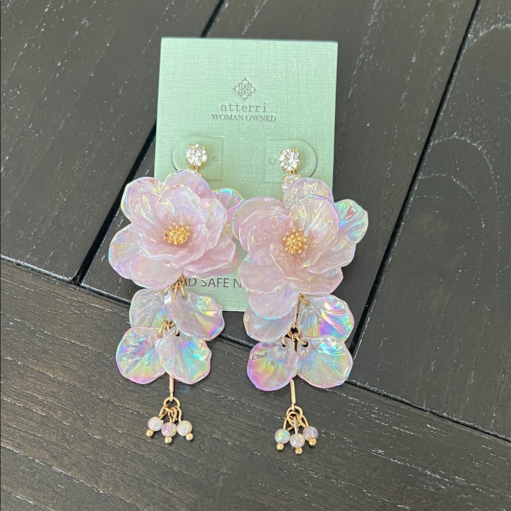 Atterri Floral Earrings